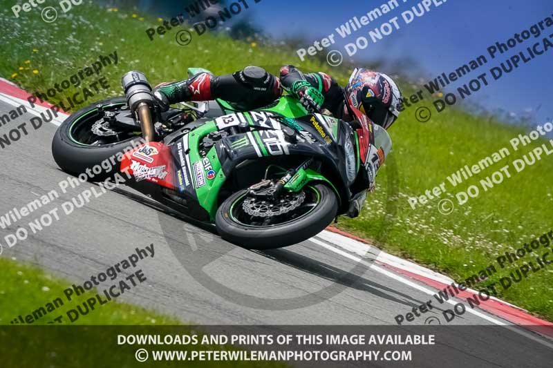 donington no limits trackday;donington park photographs;donington trackday photographs;no limits trackdays;peter wileman photography;trackday digital images;trackday photos